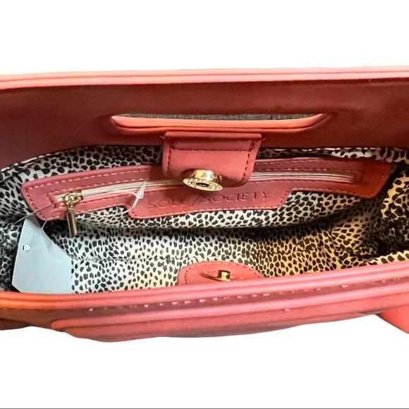 Sole Society Crossbody bag! - Picture 4 of 7